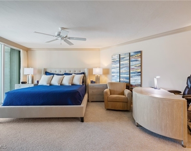 4651 Gulf Shore Boulevard N - Photo Thumbnail 24