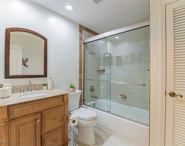 823 Tanbark Drive - Photo Thumbnail 10