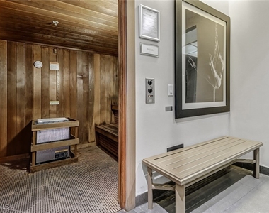 3000 Oasis Grand Boulevard - Photo Thumbnail 41
