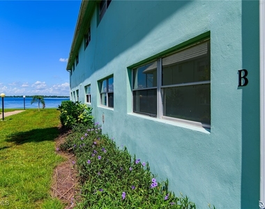 3225 E Riverside Drive - Photo Thumbnail 17