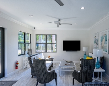 2371 Ravenna Boulevard - Photo Thumbnail 33