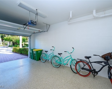 2371 Ravenna Boulevard - Photo Thumbnail 24