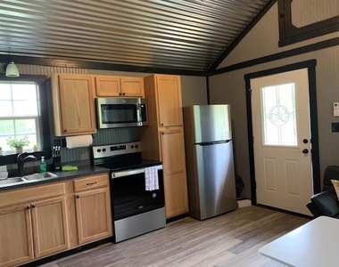 9706 Camelots Court - Photo Thumbnail 3