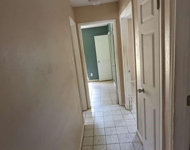 12343 Haroldson Forest Drive - Photo Thumbnail 9