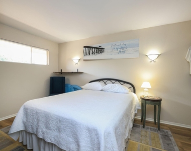 12600 Melville Drive - Photo Thumbnail 17