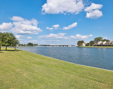 12600 Melville Drive - Photo Thumbnail 26