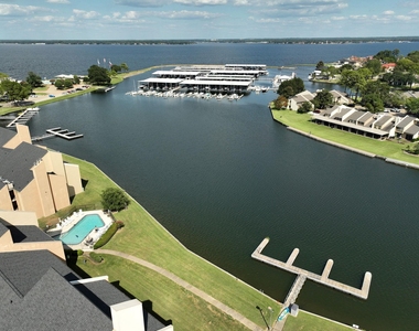 12600 Melville Drive - Photo Thumbnail 29