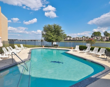 12600 Melville Drive - Photo Thumbnail 24