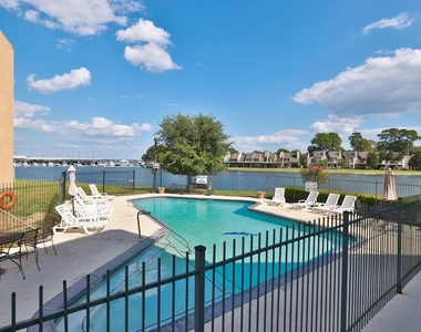 12600 Melville Drive - Photo Thumbnail 23