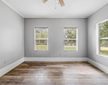 8 Jackson Road - Photo Thumbnail 12