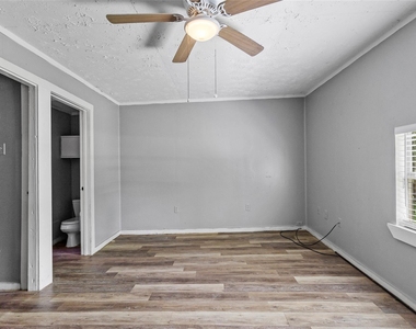 8 Jackson Road - Photo Thumbnail 10