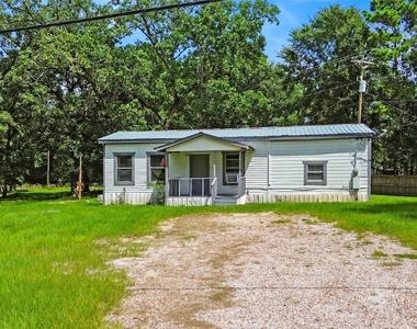 8 Jackson Road - Photo Thumbnail 1