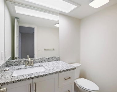 150 Marina Del Rey Court - Photo Thumbnail 10