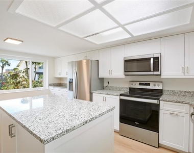 150 Marina Del Rey Court - Photo Thumbnail 13