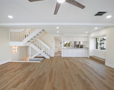 150 Marina Del Rey Court - Photo Thumbnail 16