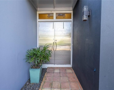 838 Monterey Boulevard Ne - Photo Thumbnail 43