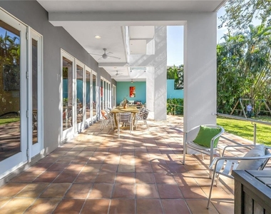 838 Monterey Boulevard Ne - Photo Thumbnail 34