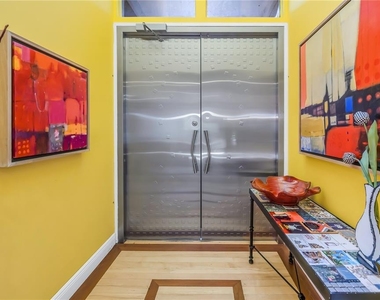 838 Monterey Boulevard Ne - Photo Thumbnail 7