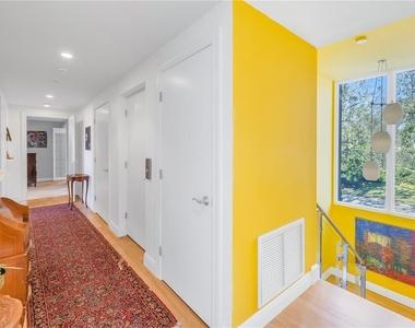 838 Monterey Boulevard Ne - Photo Thumbnail 23