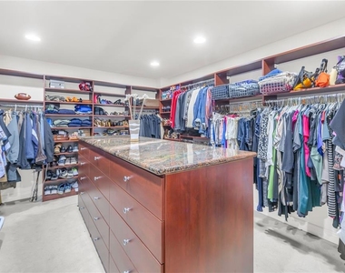 838 Monterey Boulevard Ne - Photo Thumbnail 26