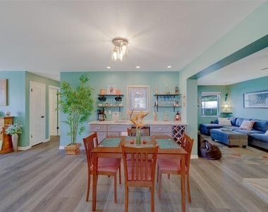 9262 140th Lane - Photo Thumbnail 8