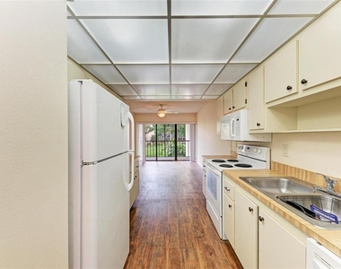 305 30th Avenue W - Photo Thumbnail 13