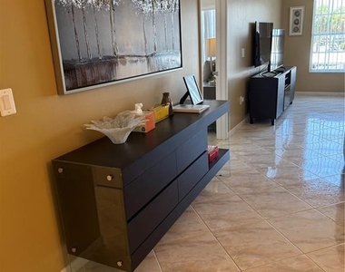 3806 Gulf Of Mexico Drive - Photo Thumbnail 4