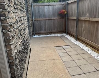 883 Dublin Drive - Photo Thumbnail 23