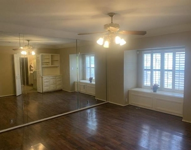 2030 Milrany Lane - Photo Thumbnail 13