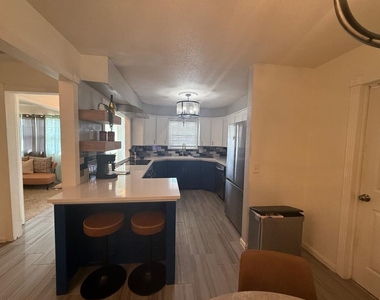 5825 Nw 86th Street - Photo Thumbnail 10