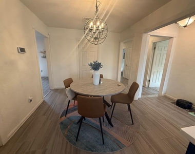 5825 Nw 86th Street - Photo Thumbnail 17