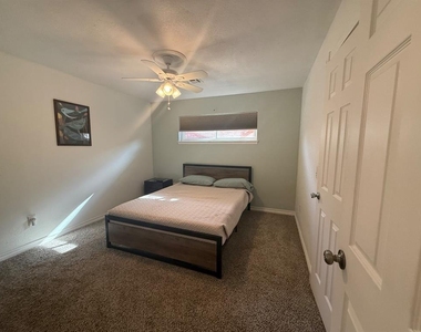 5825 Nw 86th Street - Photo Thumbnail 27