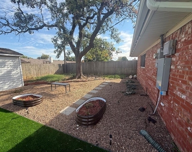 5825 Nw 86th Street - Photo Thumbnail 42
