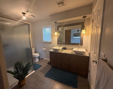 5825 Nw 86th Street - Photo Thumbnail 33