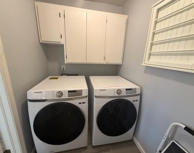 5825 Nw 86th Street - Photo Thumbnail 20