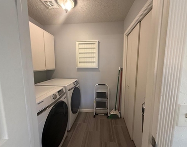 5825 Nw 86th Street - Photo Thumbnail 19