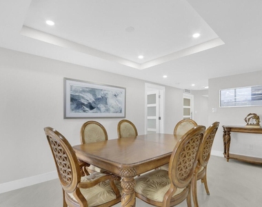 5380 N Ocean Drive - Photo Thumbnail 4