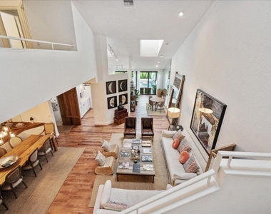 2585 Sheltingham Drive - Photo Thumbnail 27