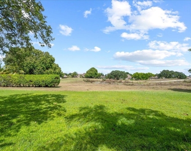 2585 Sheltingham Drive - Photo Thumbnail 41