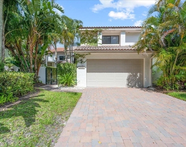 2585 Sheltingham Drive - Photo Thumbnail 1