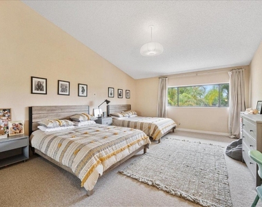 2585 Sheltingham Drive - Photo Thumbnail 29