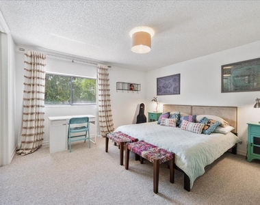 2585 Sheltingham Drive - Photo Thumbnail 33