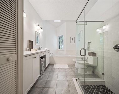 2585 Sheltingham Drive - Photo Thumbnail 22