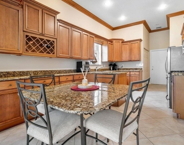 8161 Quail Meadow Way - Photo Thumbnail 5
