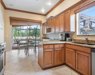 8161 Quail Meadow Way - Photo Thumbnail 3