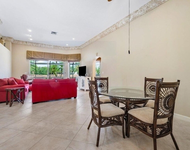 8161 Quail Meadow Way - Photo Thumbnail 2