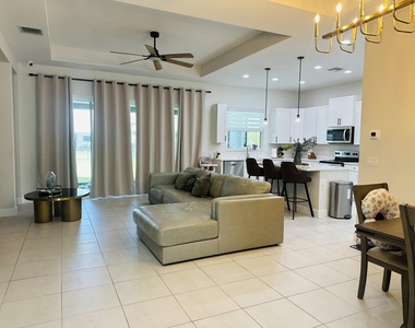 5461 Pecan Drive - Photo Thumbnail 4