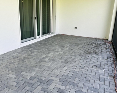 5461 Pecan Drive - Photo Thumbnail 17