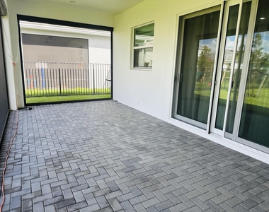 5461 Pecan Drive - Photo Thumbnail 16