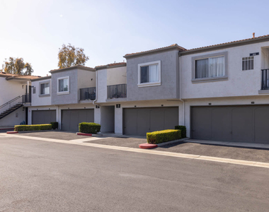 2851 Bedford Lane - Photo Thumbnail 22
